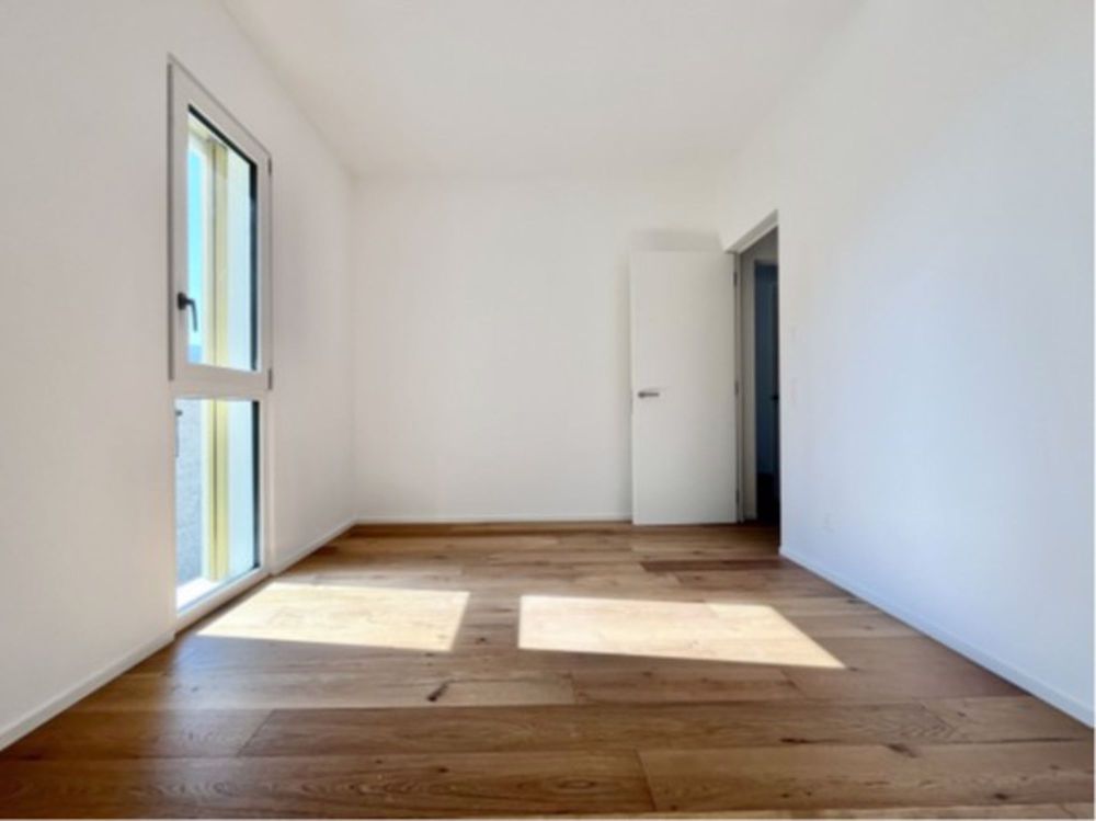 Dachgeschoss 4.5 Zimmer mit Terrassen und Seeblick in Brusino Arsizio - Bild 10