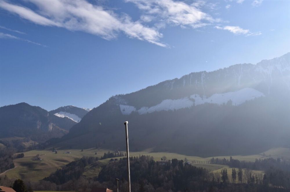 4.5 Zimmer Architektenchalet in Châtel-sur-Montsalvens - Bild 1