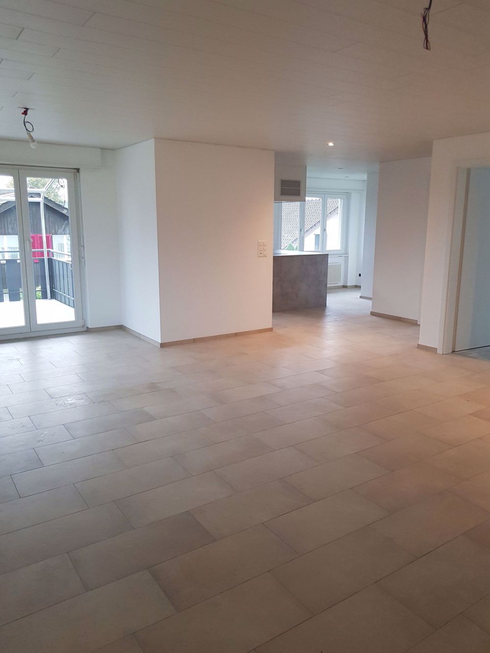 Neu renovierte Wohnung im 2-Familienhaus - Bild 1