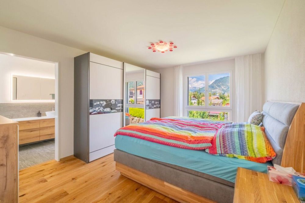 Neuwertige 4.5 Zimmerwohnung mit Wohlfühlcharakter - Bild 11