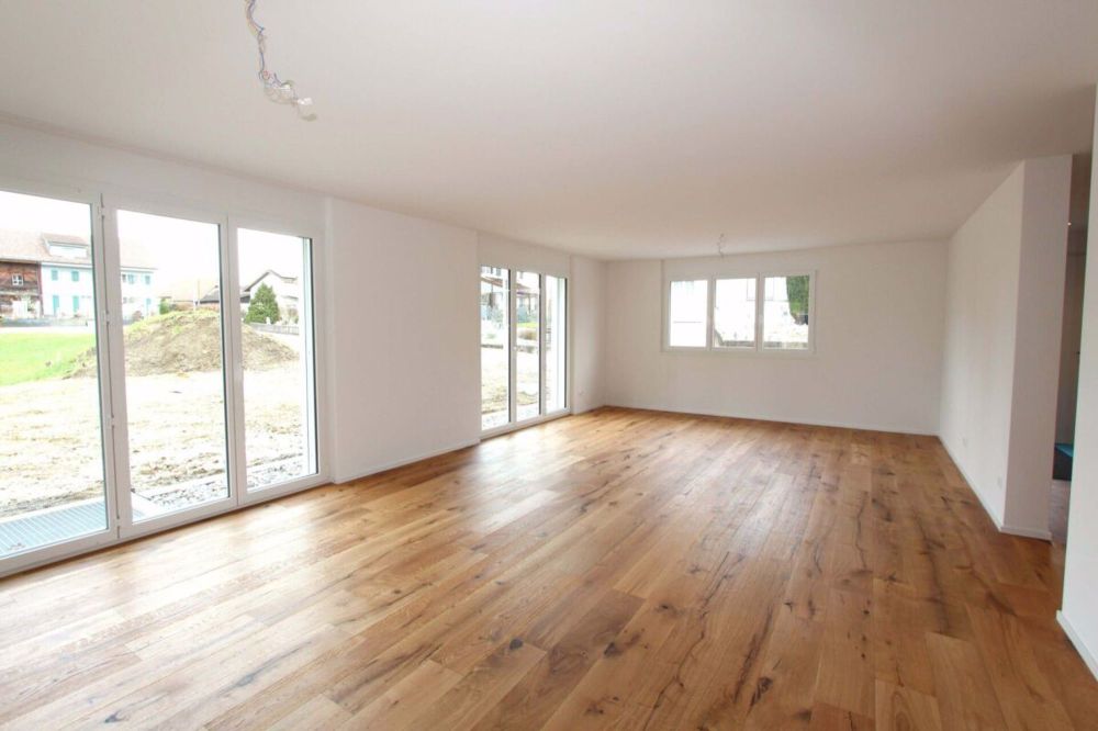 Familienfreundliches 5.5-Zimmer Einfamilienhaus - Bild 3