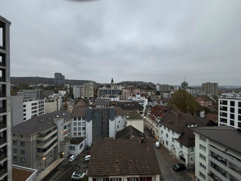 Schöne 2.5-Zimmerwohnung mit Panoramablick - Bild 6