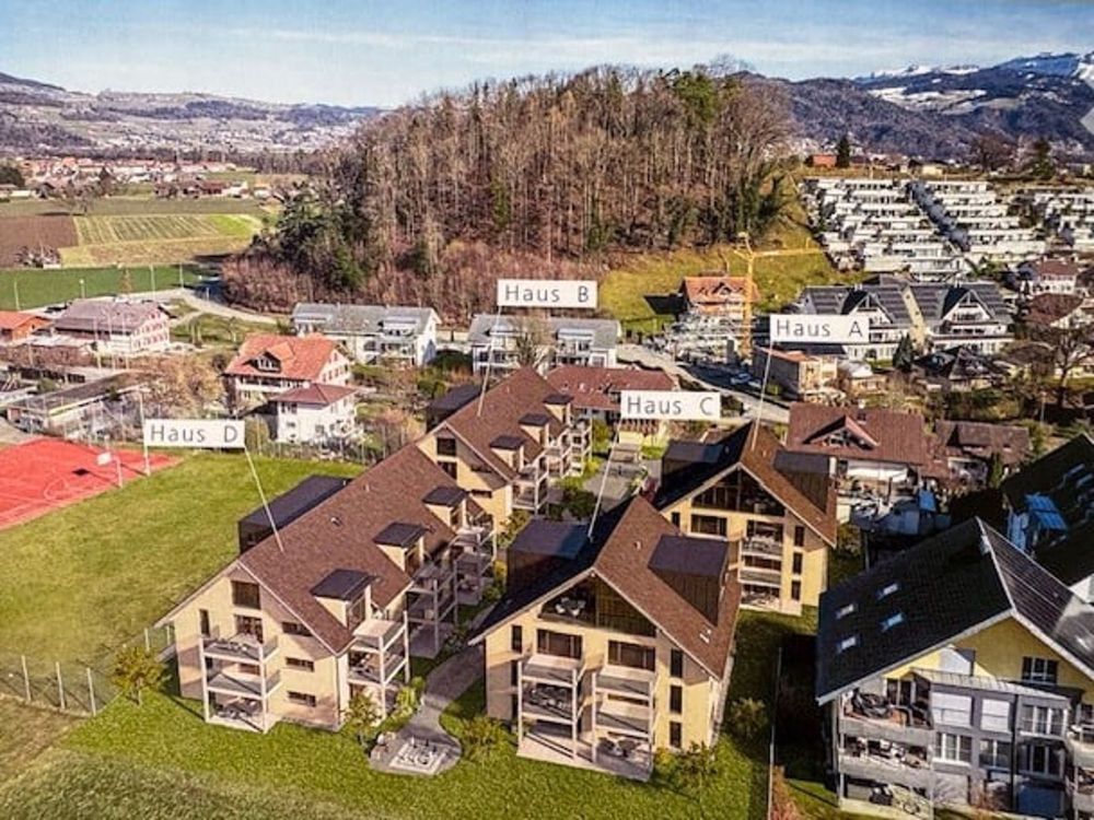 Moderne 2.5-Zimmer-Wohnung in Thierachern - Bild 2