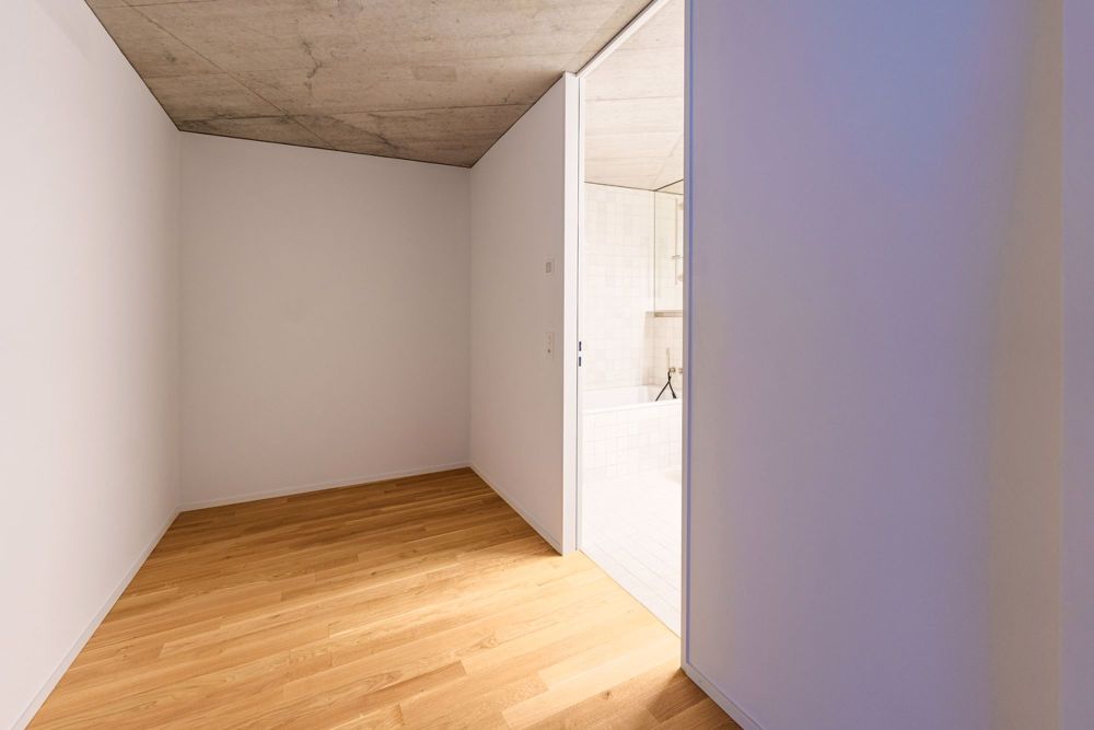 AUSSERGEWÖHNLICHER WOHNRAUM IN ZEITGENÖSSISCHER ARCHITEKTUR - Bild 11