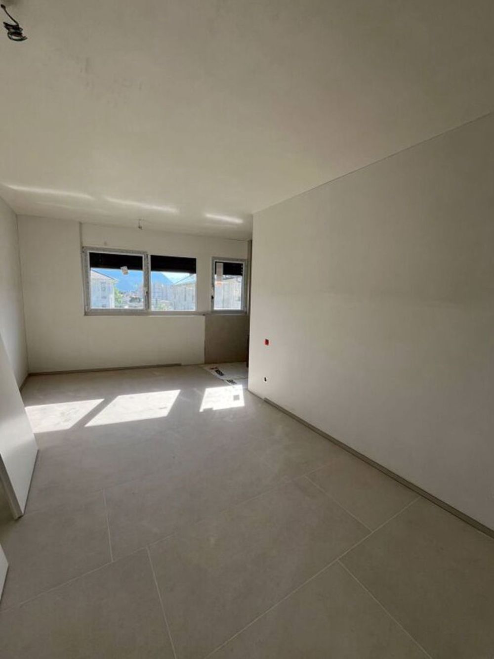 NEUE 4.5-ZIMMER-WOHNUNG - GIUBIASCO - Bild 3