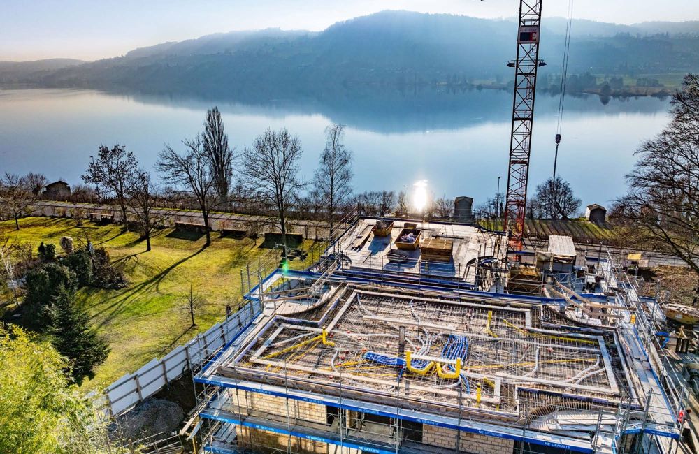 Luxuriöse Villa mit Pool, Seesicht und modernster Ausstattung im Seetal - Bild 13