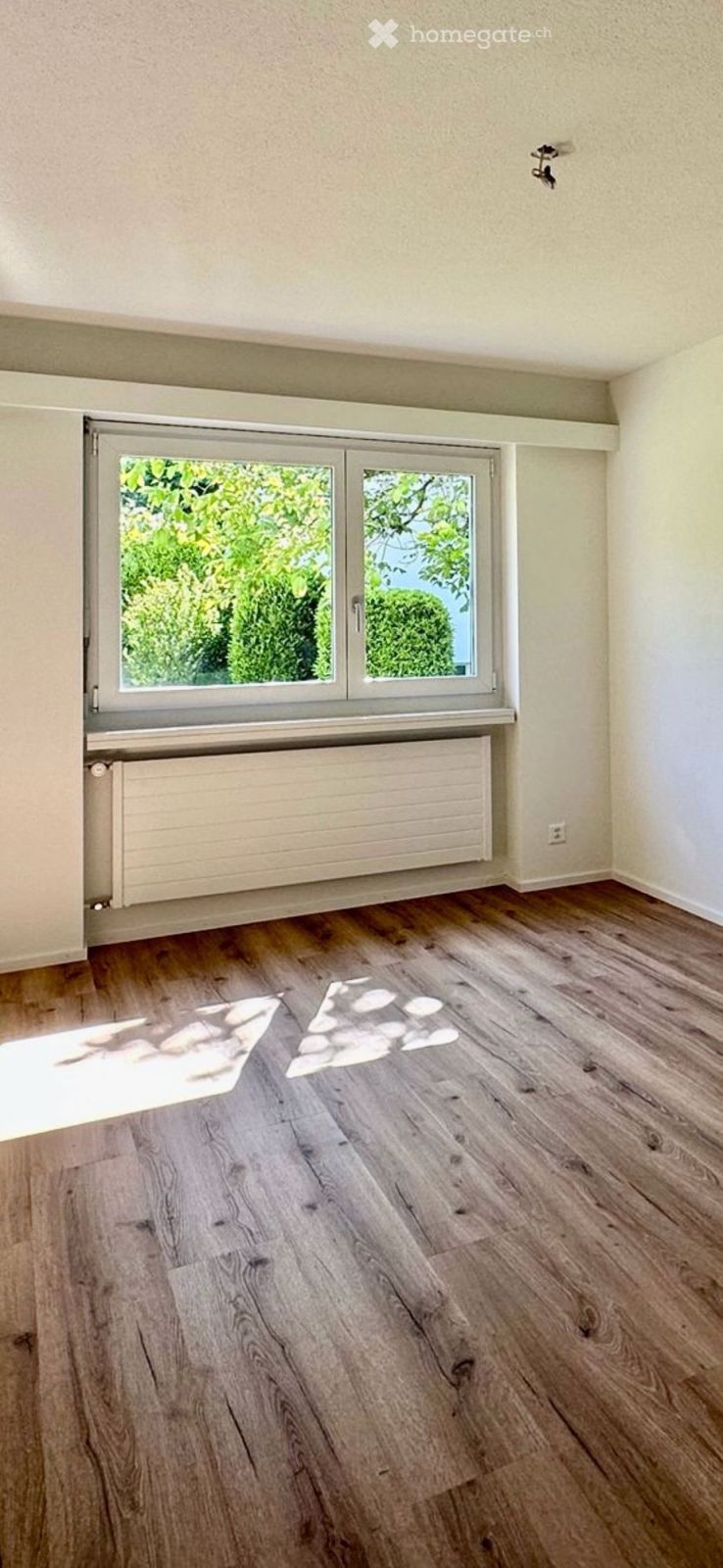 Mitten im Zentrum – erhöht gelegen, mit Seesicht, Weitblick und komplett neu saniert. - Bild 8