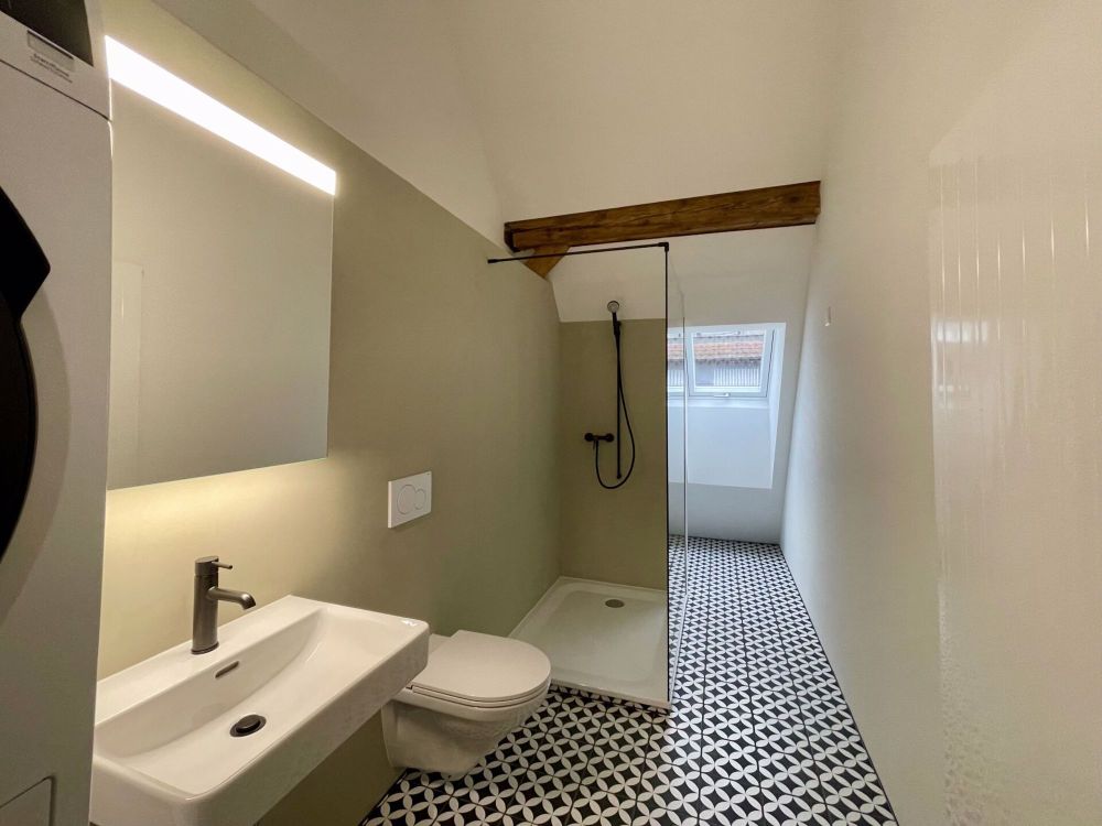 KERNSANIERTE DACHWOHNUNG - Bild 3