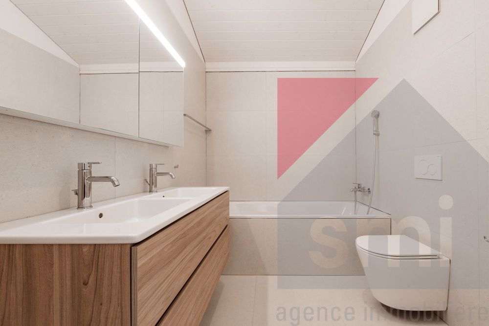 Villa mit 5 Zimmern und einer schönen Aussicht sowie harmonischen Ausführungen - salle de bains