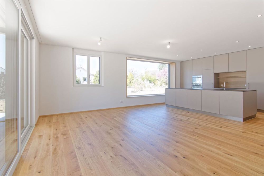 Neues exklusives 6 - 7.5-Zimmer Doppeleinfamilienhaus - Wohnessbereich mit Sitzfenster