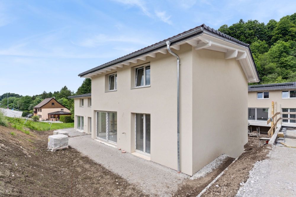 Villa individuelle neuve de 5.5 pièces proche du Lac de La Gruyère - Bild 1