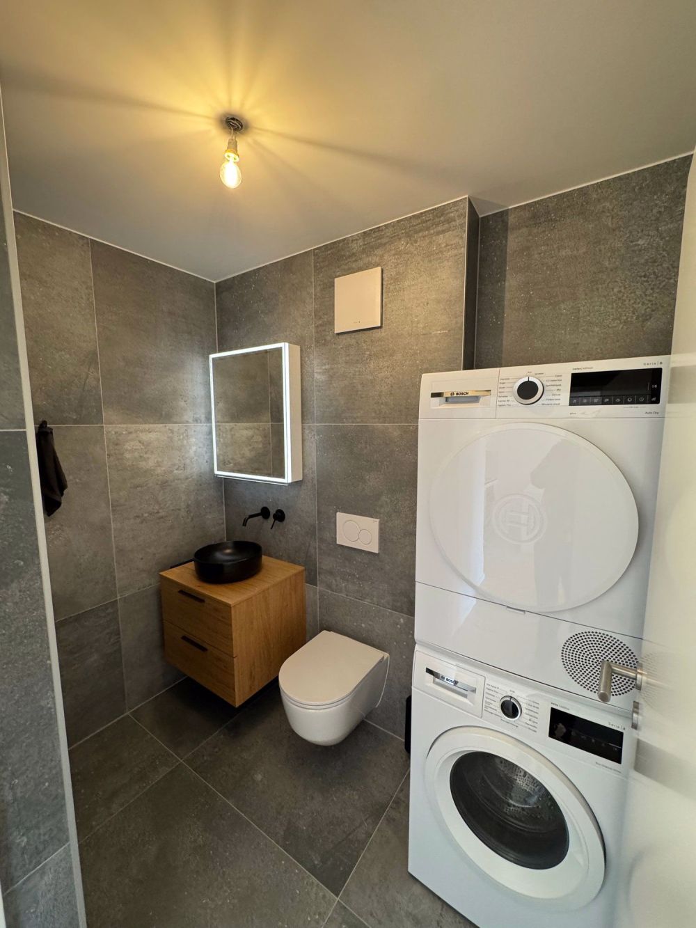 Moderne 2,5-Zimmer-Wohnung mit Panoramablick in Ovronnaz - Bild 8