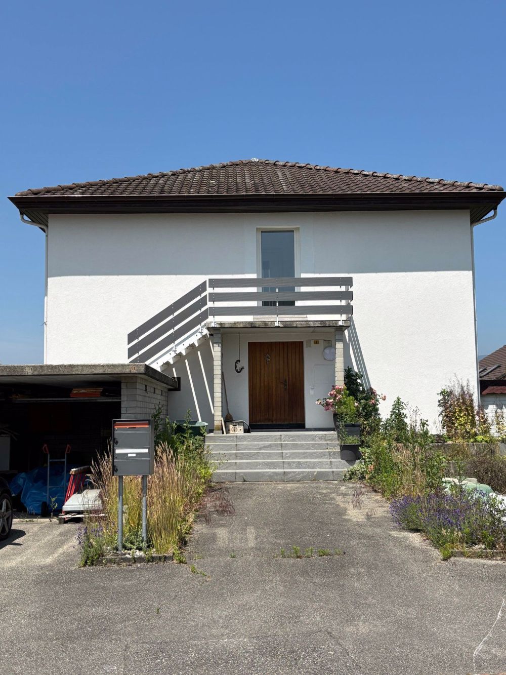 Neu renovierte Wohnung im 2-Familienhaus - Bild 1