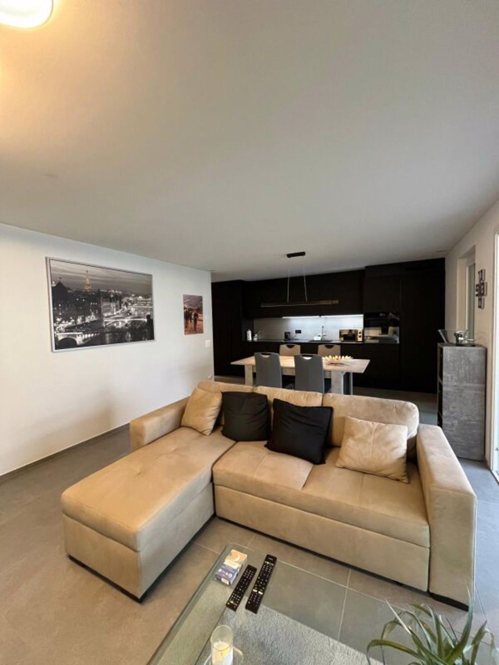 Zum Verkauf steht eine 2.5-Zimmer-Wohnung in Sant'Antonino - Bild 3