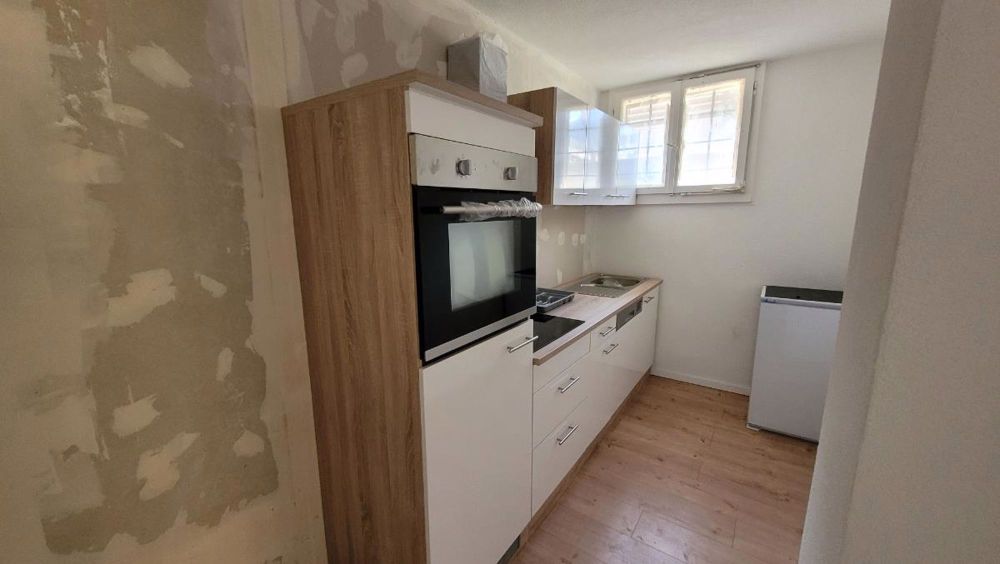 Erstvermietung nach Komplettsanierung – 2.5-Zimmer-Wohnung in Curaglia - Bild 3