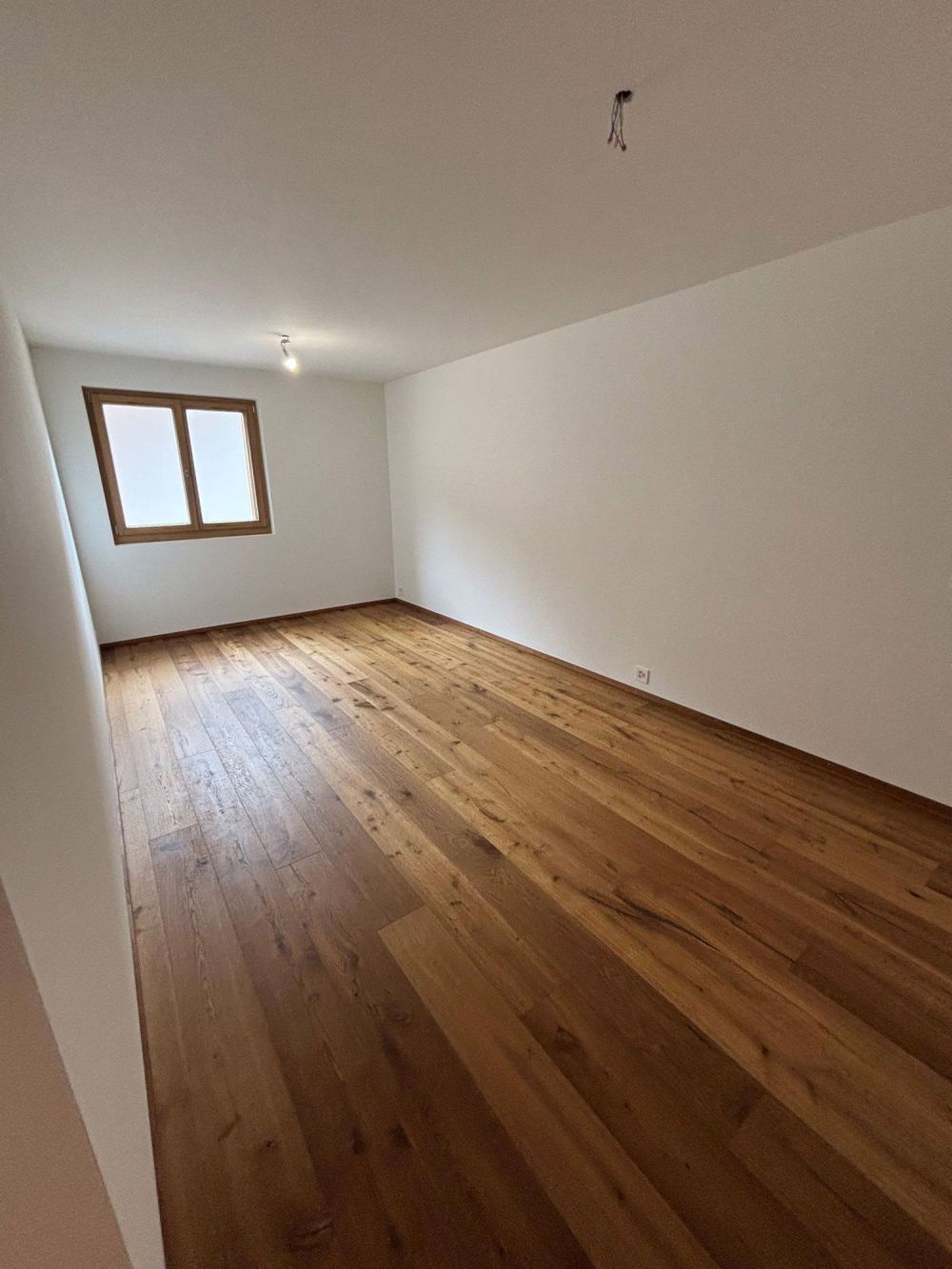 Nigelnagelneue 3.5-Zimmerwohnung - Bild 10