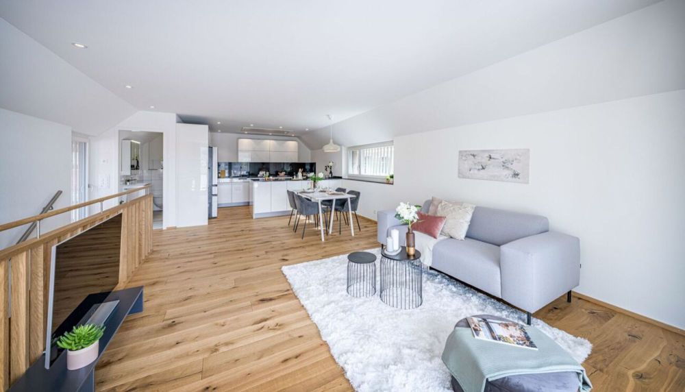 WOHNEN MIT SEEBLICK - EINFAMILIENHAUS MIT CHARME - Bild 2