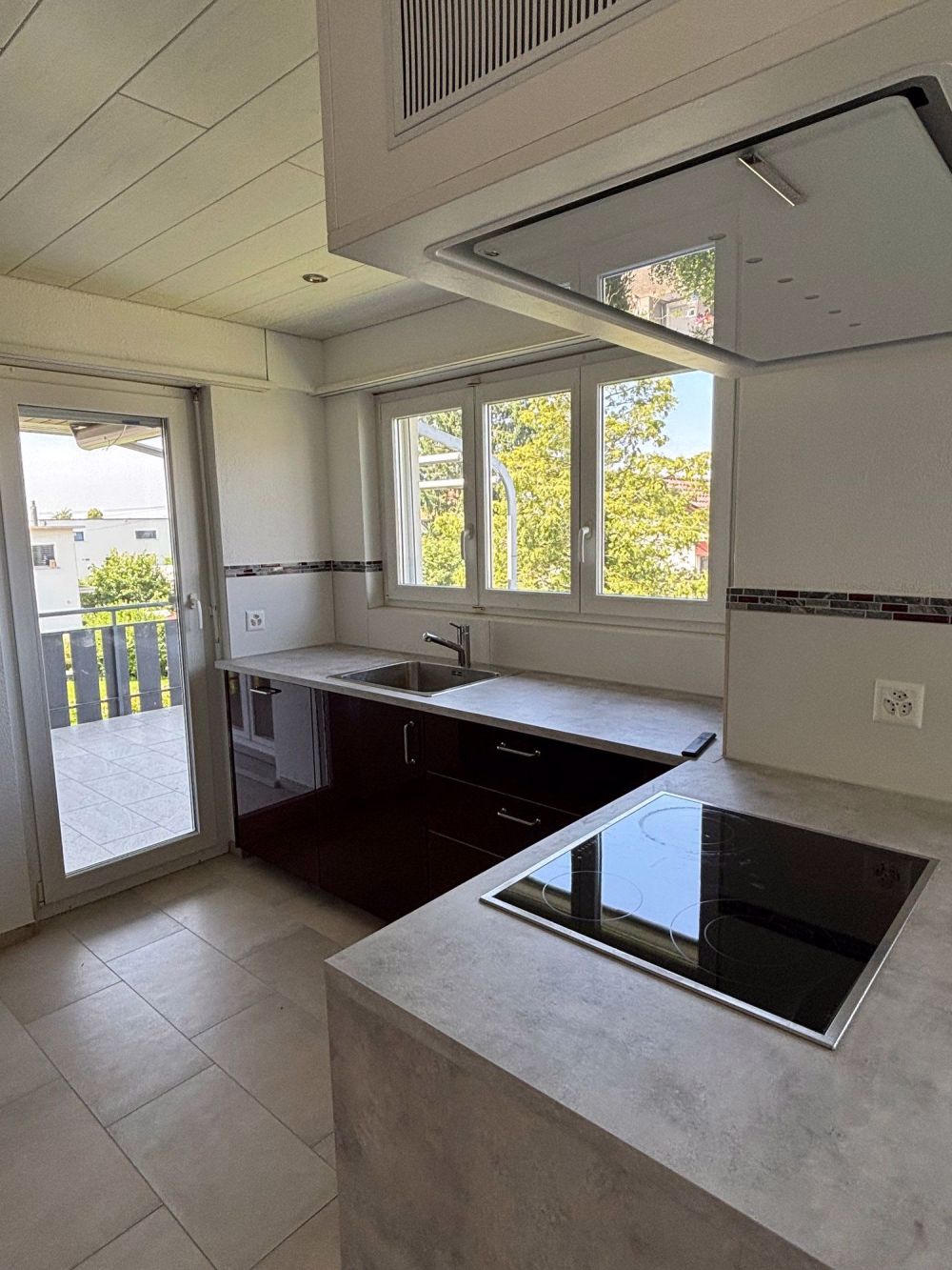 Neu renovierte Wohnung im 2-Familienhaus - Bild 8