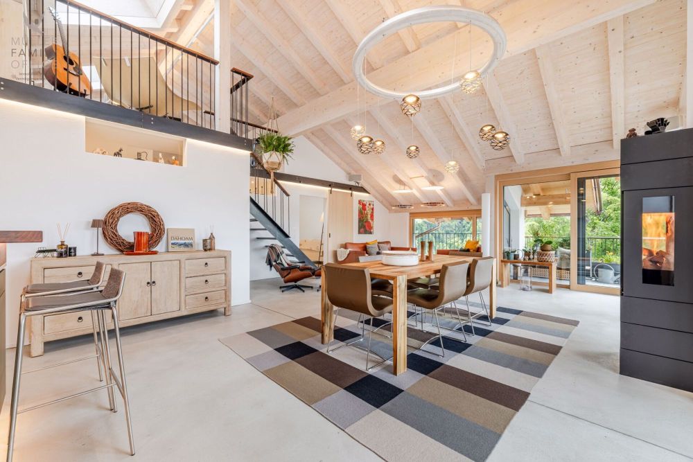 Exklusive 3 1/2 Zimmer-Dachwohnung (Erstwohnung) mit Wohnkomfort auf höchstem Niveau und atemberaubender Aussicht - Bild 2
