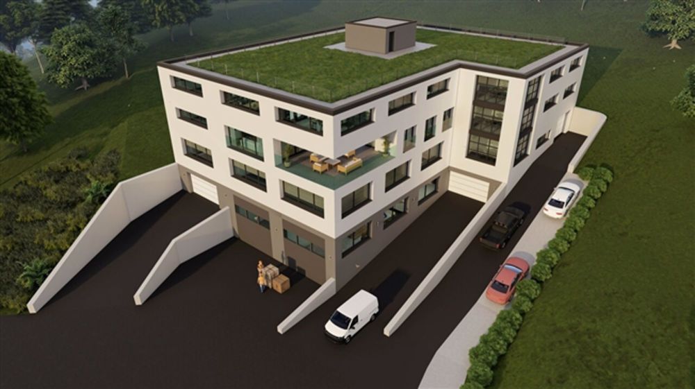 Multifunktionales Gebäude, Büros und große Lagerhallen, Panoramablick auf den See - Bild 3