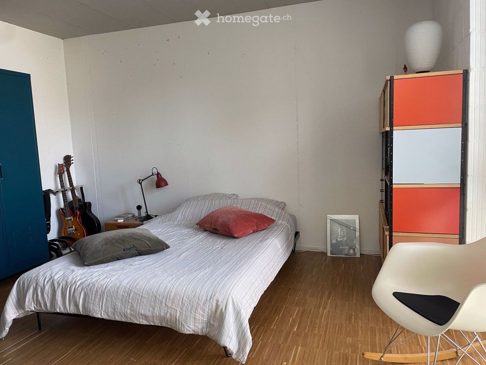 Moderne 2.5-Zimmer-Attikawohnung in Zollikerberg mit Terrasse und Garage - Bild 5