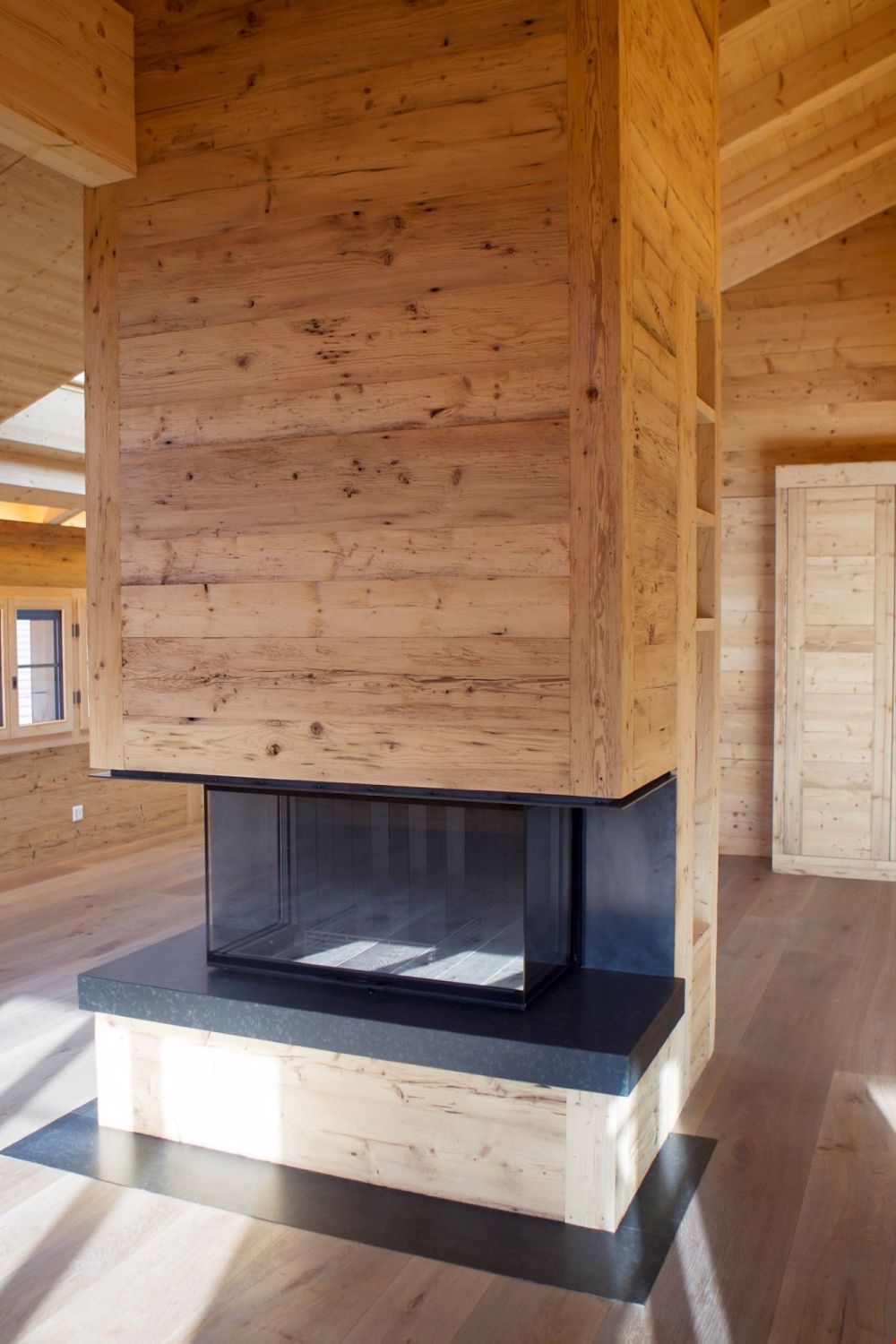 Hochwertige Dachwohnung mit bester Aussicht - Bild 2