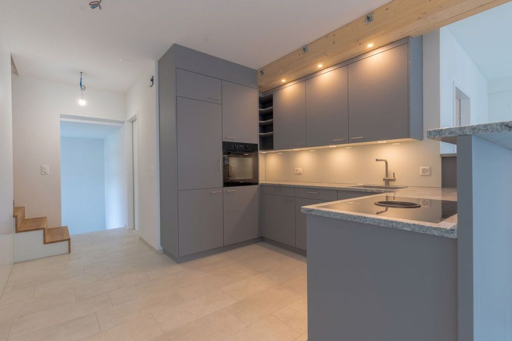Erstvermietung 5.5 Zimmer Maisonette in Pfeffingen - Bild 1