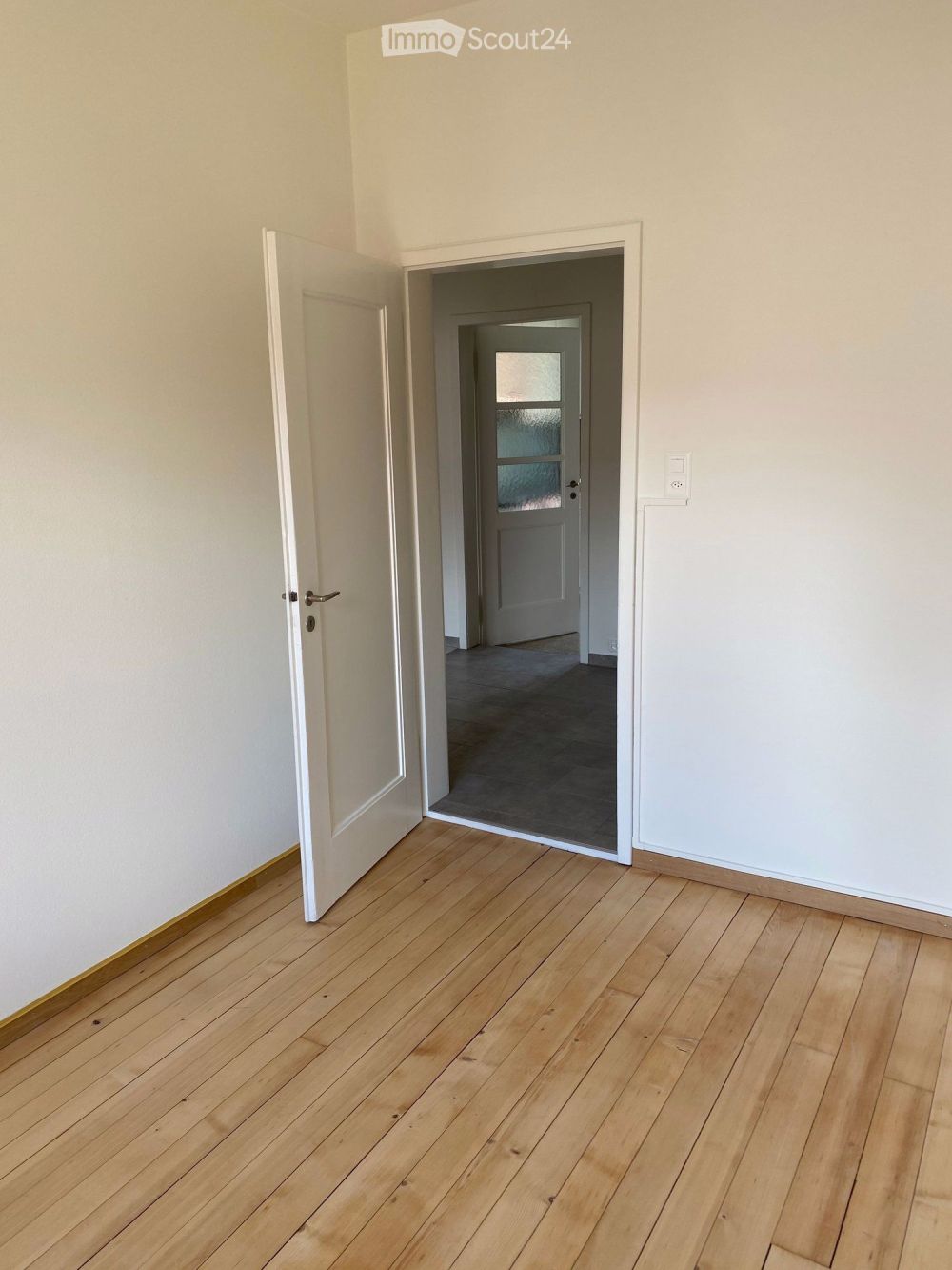 Komplett neu sanierte 4.5 Zimmerwohnung an bester Lage in Wabern - Bild 12