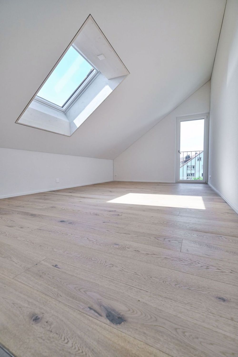 4.5 Zimmer-Maisonettewohnung mit eindrücklicher Weitsicht - Bild 6