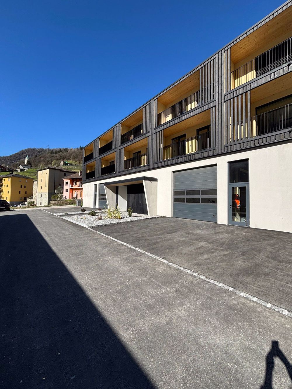 Residenza LEAA, appartamenti a reddito a Cama GR - Bild 2