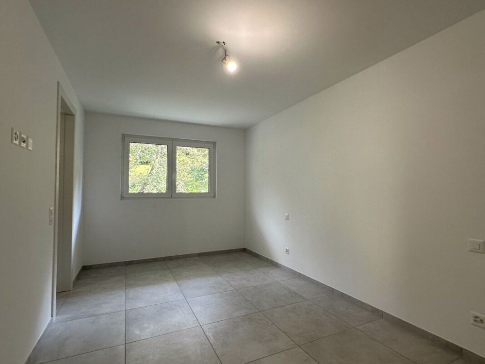 Neue und moderne 3.5-Zimmer-Wohnung, letztes Stockwerk und offene Aussicht Mendrisio Arzo - Bild 7