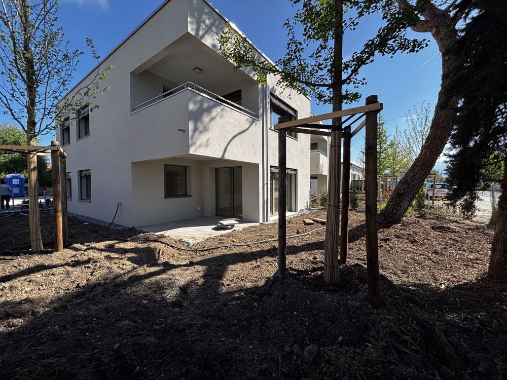 Thônex : Appartement de 4 pièces avec jardin - Bild 3