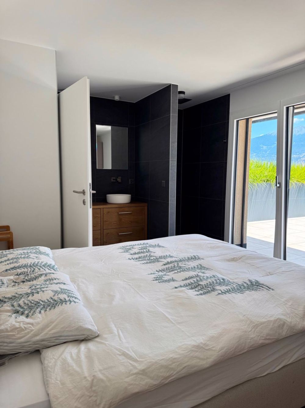 Zu verkaufen in Savièse? Außergewöhnliche Wohnung mit Panoramablick und schönen Terrassen - Chambre 2