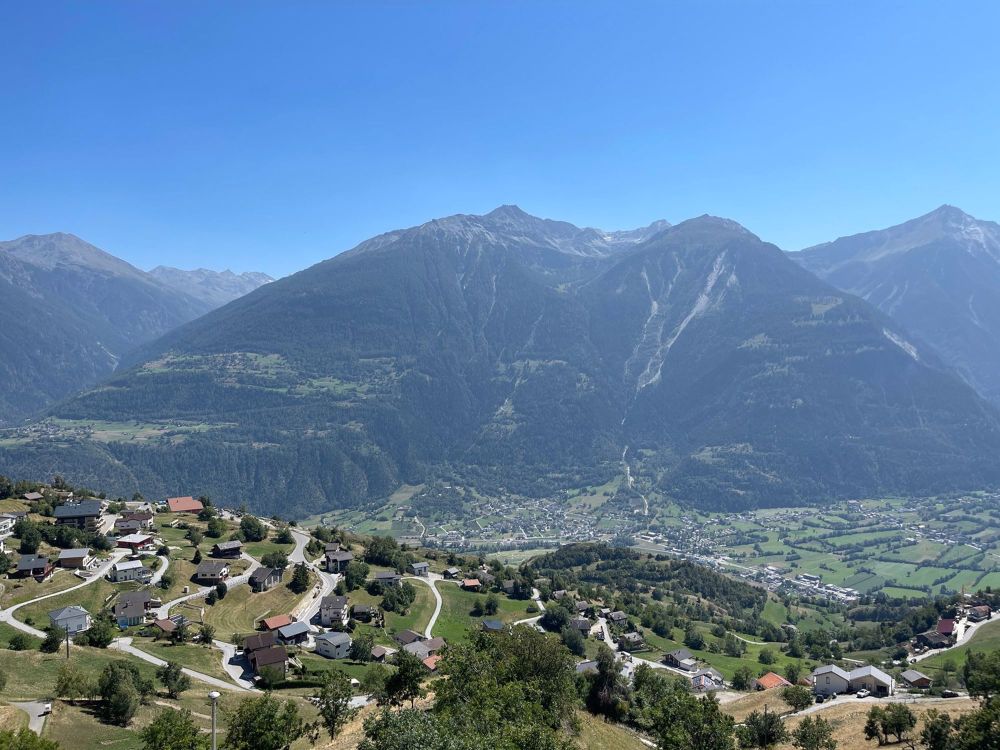 Zweitwohnungsreserven, Hotel / Restaurant mit Wohnungen - Bild 3