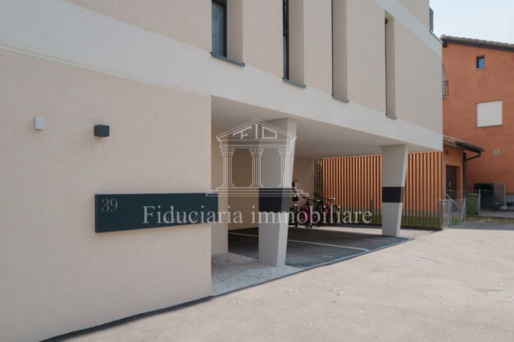 LOSONE - Moderne 4.5-Zimmer-Gartenwohnung in exklusiver Residenz mit nur 4 Einheiten - Bild 7