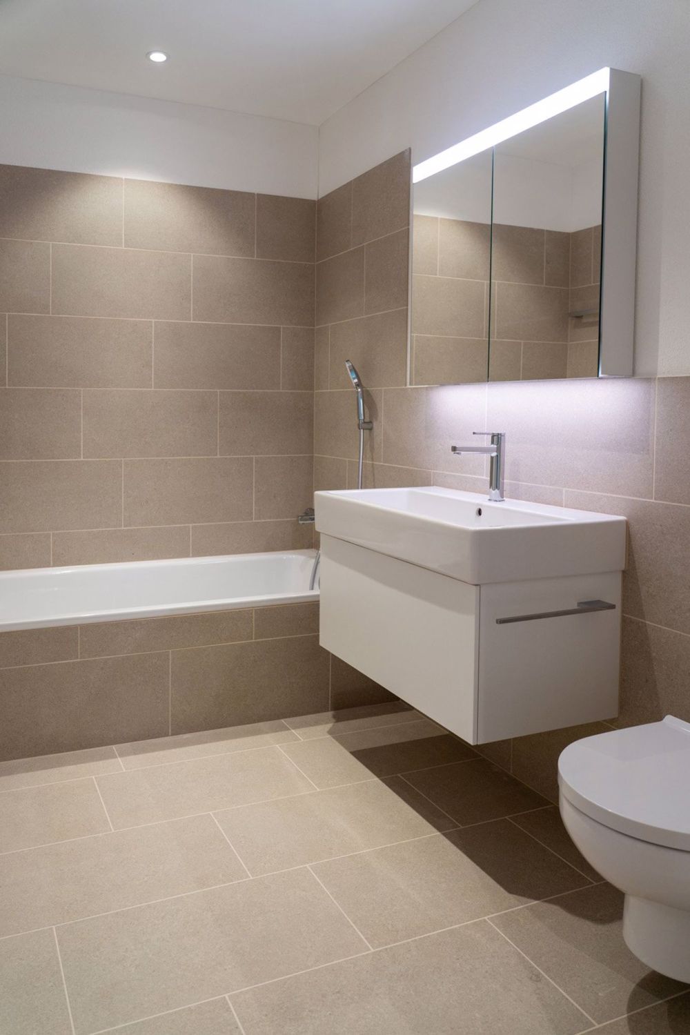 3.5-Zimmer-Musterwohnung mit Loggia / 3. Etappe der Überbauung "Wygarten" Merenschwand - Bild 8