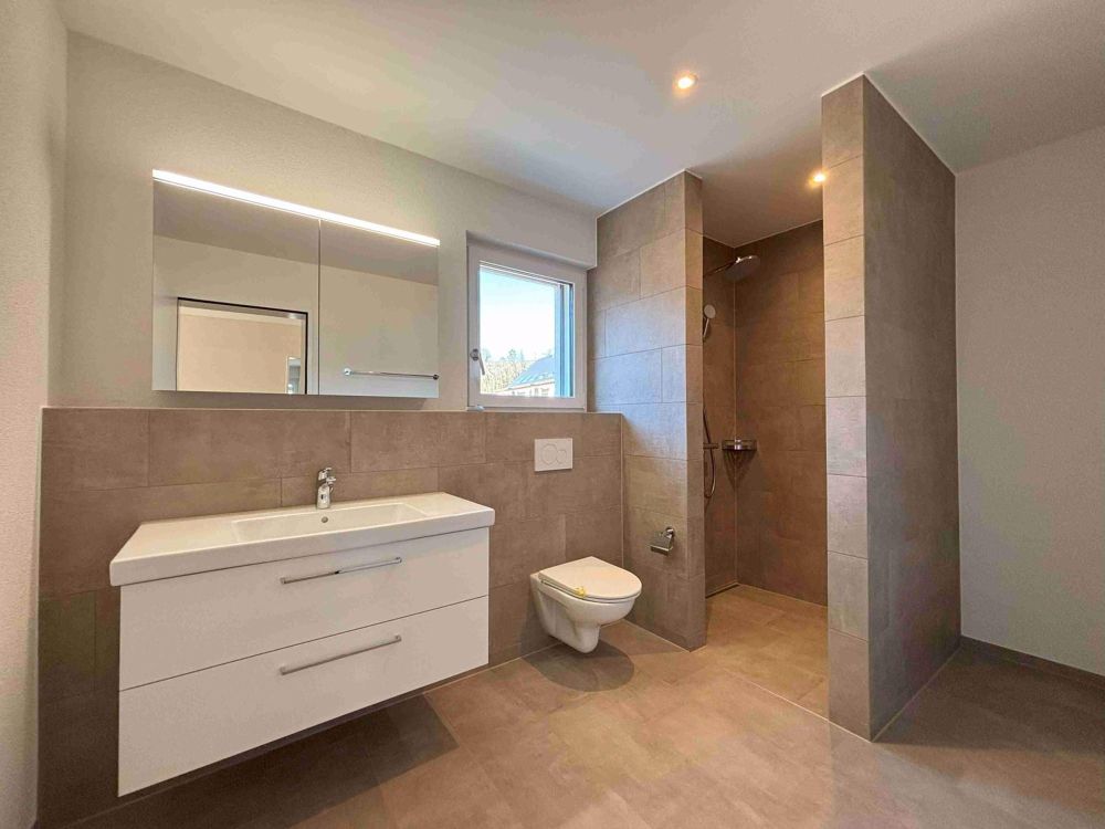 Top-Kapitalanlage : Eine der schönsten Wohnungen im Fricktal - gut vermietet mit 3,2 % Rendite! - Bild 9