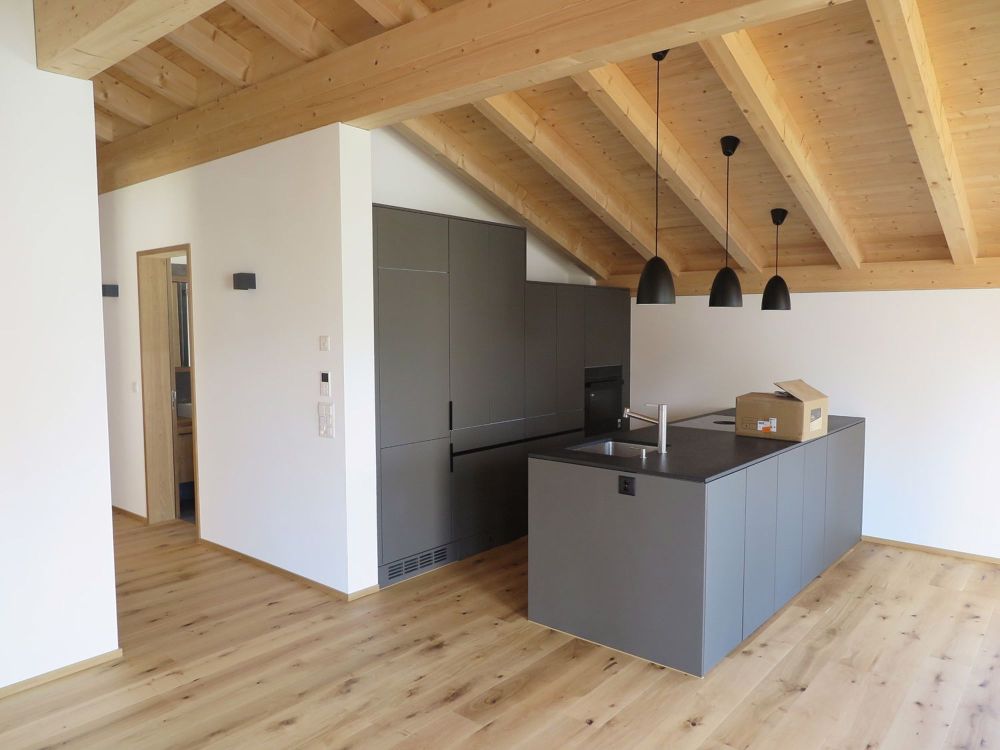 Neue 3.5-Zimmer-Dachwohnung an zentraler Lage (Erstwohnung) - Bild 1