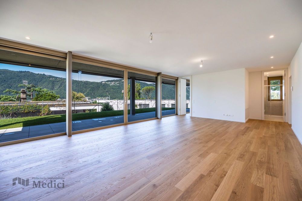 Moderne und elegante Wohnung mit Seeblick - Bild 1