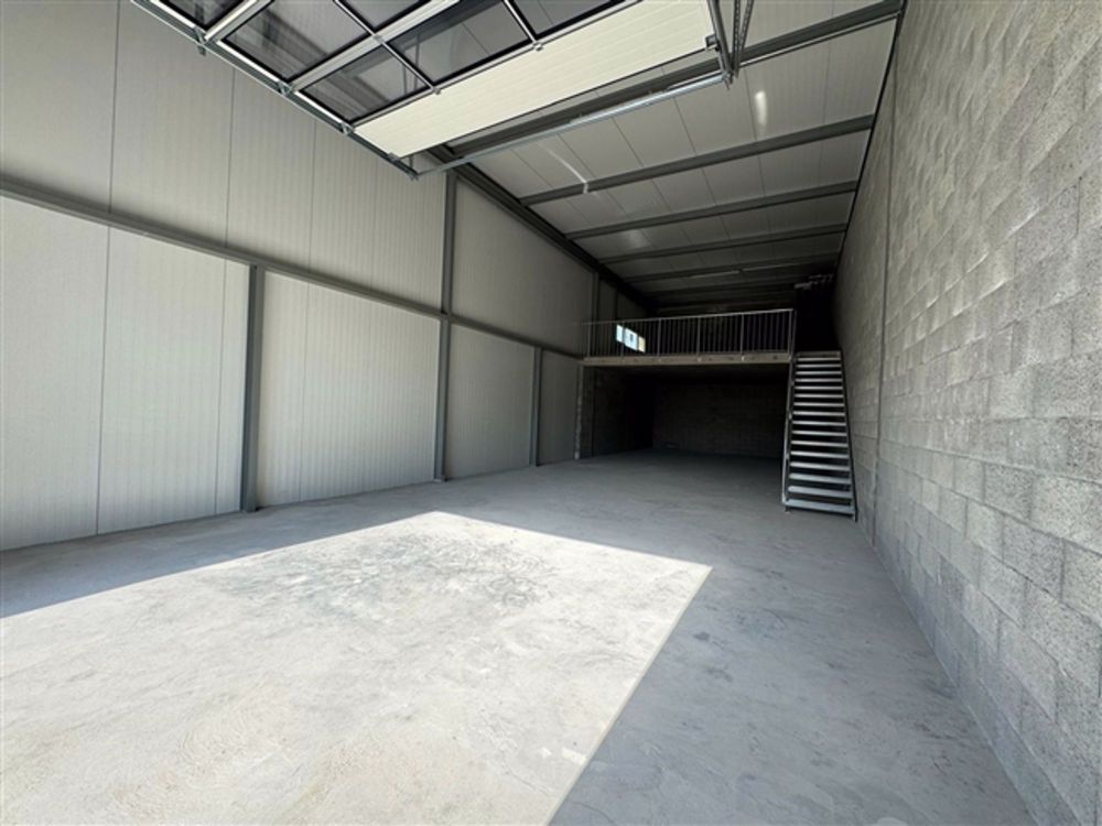 Modularer Raum mit 124 m² – Flexibilität & strategische Lage nahe der A9 - Bild 3