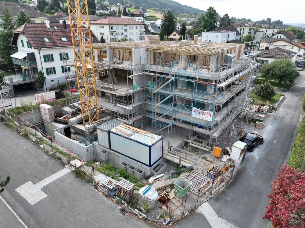 Modern und sonnig: 4.5-Zimmer-Neubauwohnung mit Komfort in Menziken - Bild 9