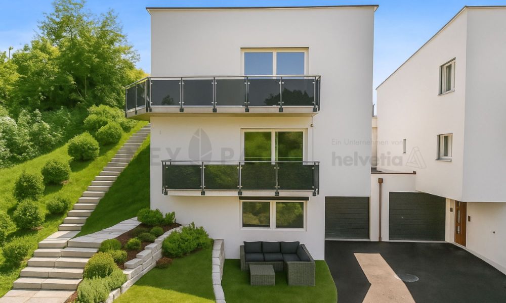 Neubau 6.5-Zimmer-Einfamilienhaus an idyllischer Hanglage - Bild 1