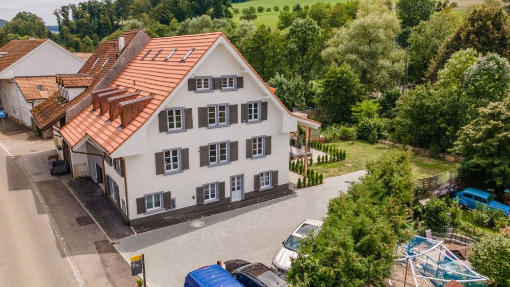 4.5-Zimmer Wohnung im 1. Obergeschoss, 122 m² Wohnfläche + Balkon zur Gartenseite mit Sicht auf die Ergolz - Bild 3