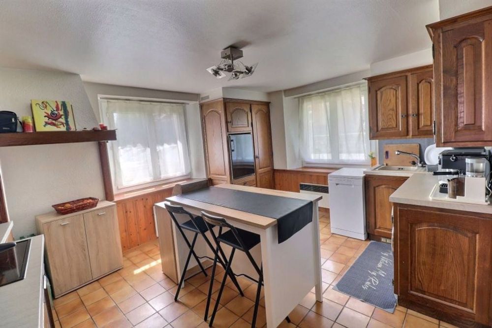 Arzier Dorf, Einzelhaus mit 2 Wohnungen - Bild 2