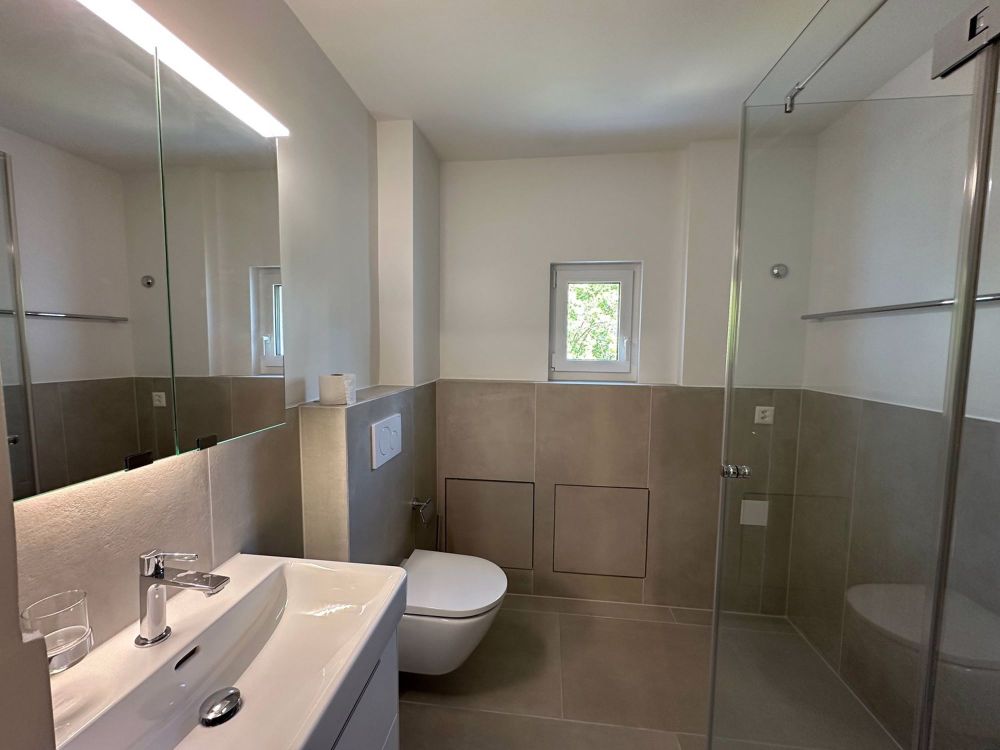 Moderne 4,5-Zimmer-Wohnung im 1.OG mit Garten – Erstvermietung nach Kernsanierung - Bild 3