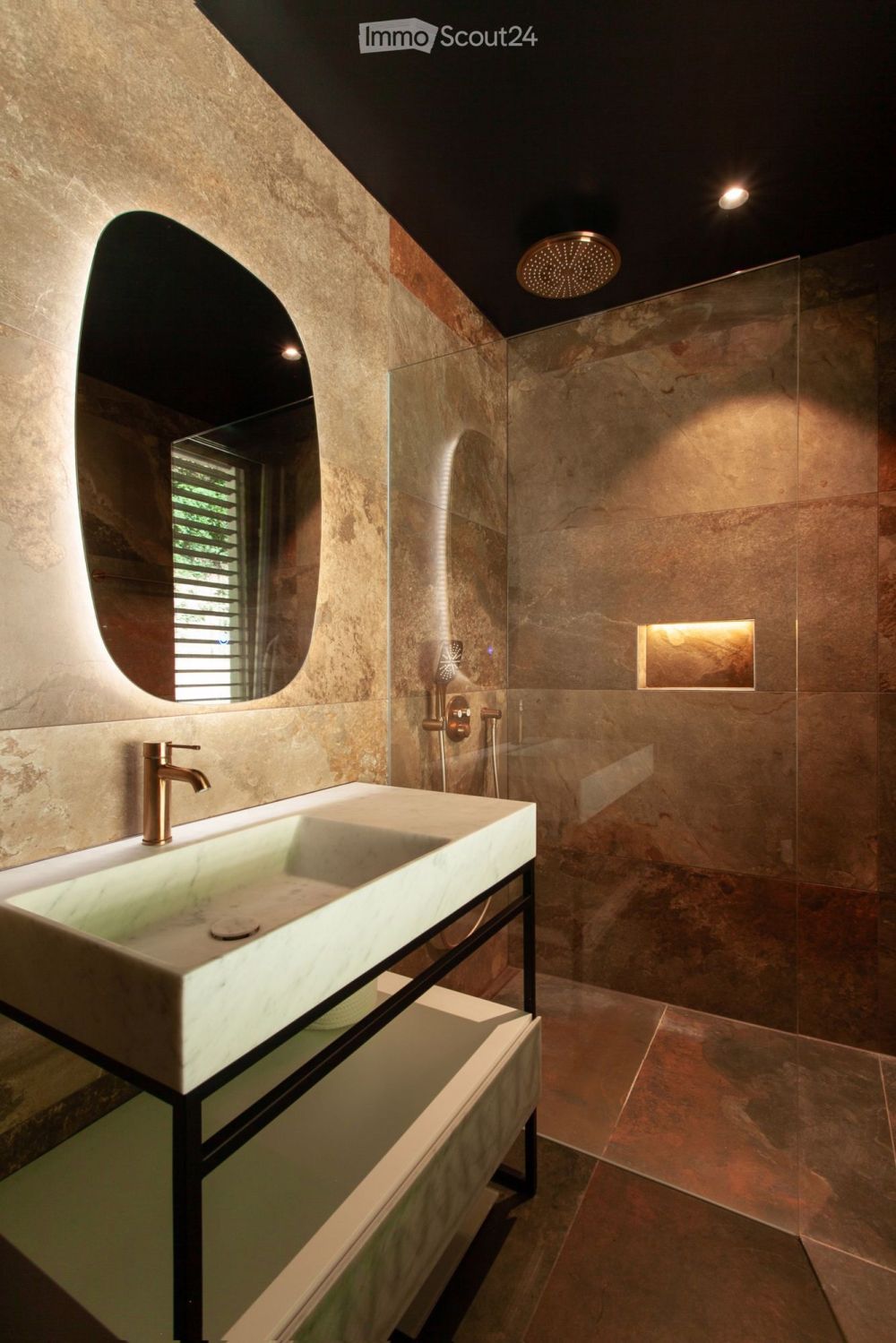 Modernes EFH an bevorzugter Lage mit Alpenblick & Stadtblick - Bild 6