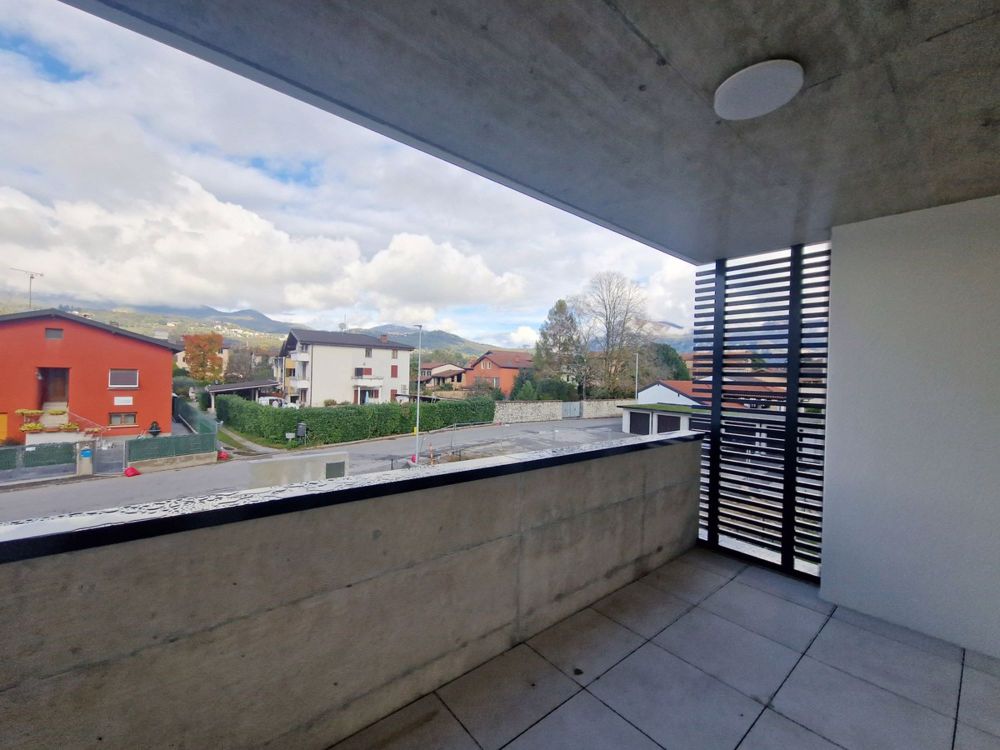 Neue moderne 3,5-Zimmer-Wohnung mit zwei überdachten Parkplätzen, sofort bezugsfertig. - Bild 5