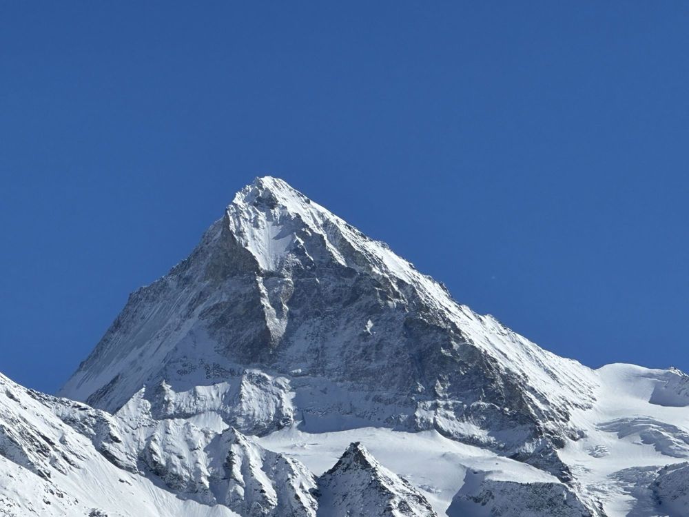 Nouvelle résidence "Les Sevaliches" - Evolène - La majestueuse Dent Blanche à 4357 mètres