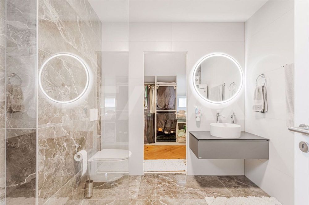 Parfaite pour votre petite famille! Jolie villa mitoyenne de 4,5 pièces, MINERGIE et faibles charges - Bild 9
