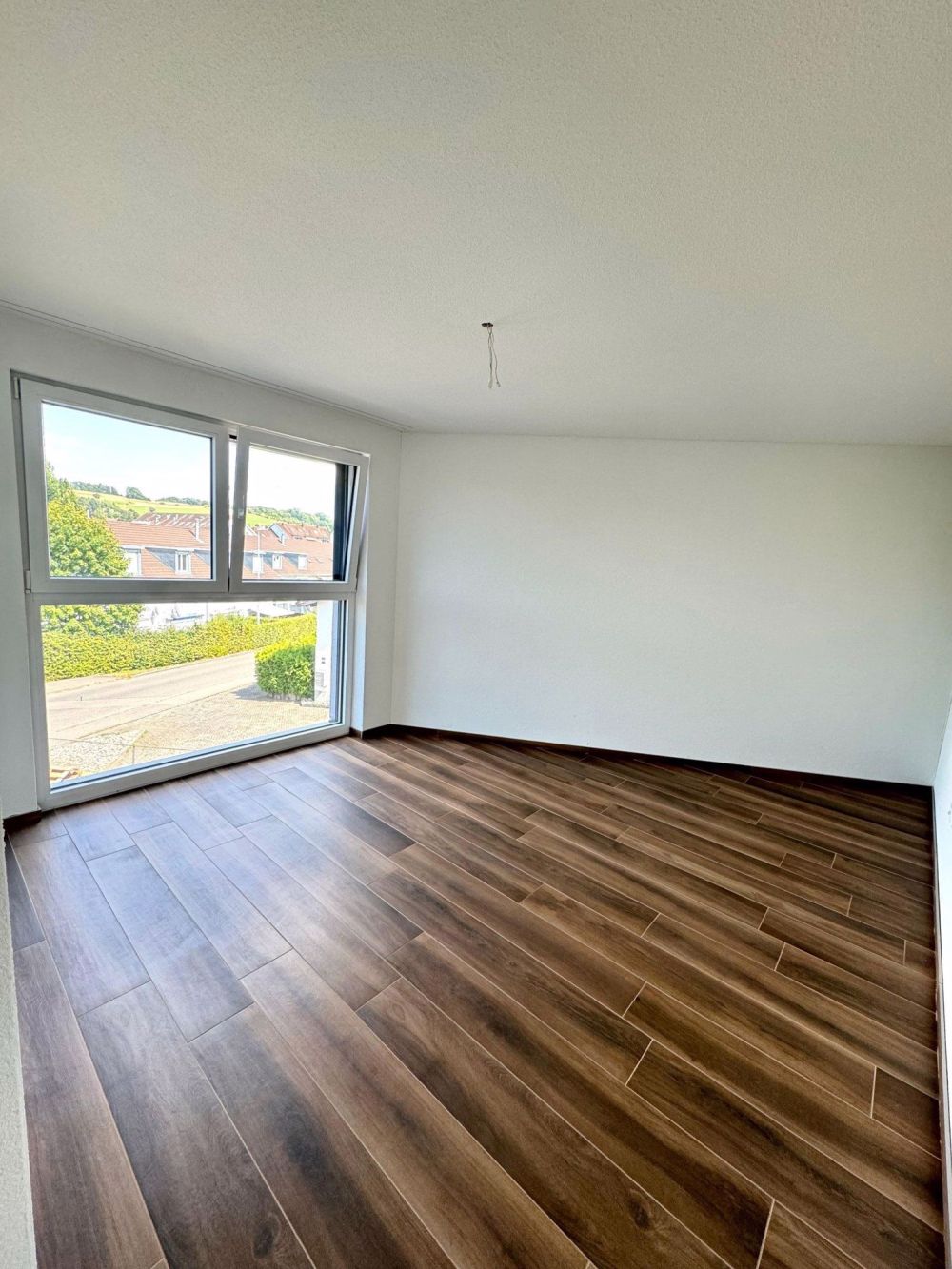 Moderne Neubauwohnung zur Erstvermietung in Top Lage von Men - Bild 3